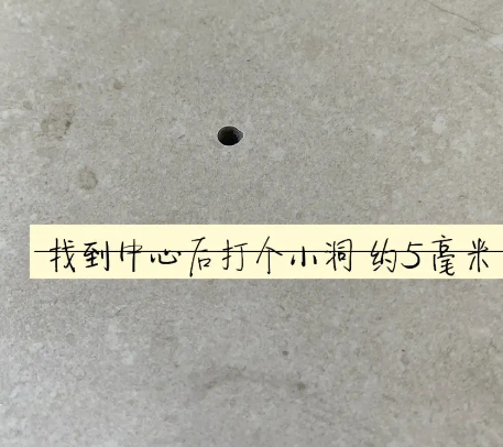 六安瓷砖空鼓维修公司专业解答在瓷砖铺贴过程中，如果砂料搅拌不均匀，将会带来以下问题